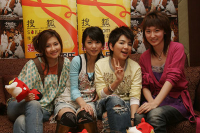 S.H.E.做客明星在線精彩瞬間回顧